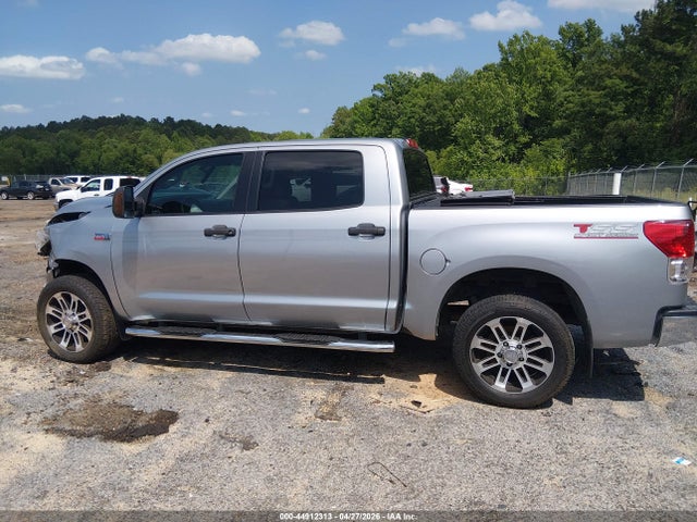 Toyota Tundra Grade 5.7l V8