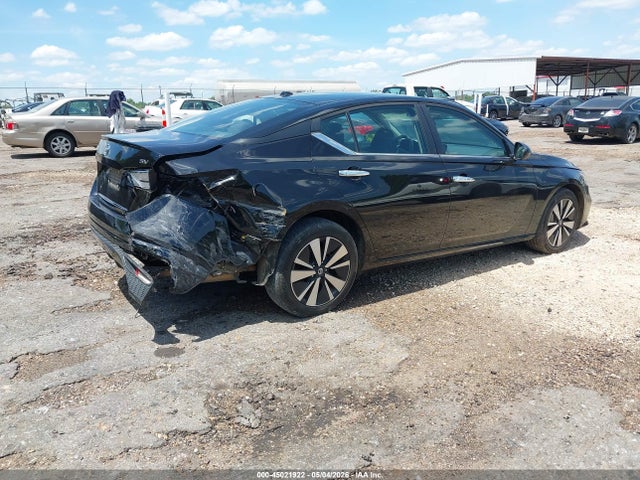 Nissan Altima Sv Fwd