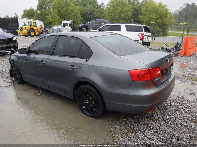 Volkswagen Jetta 2.0l S