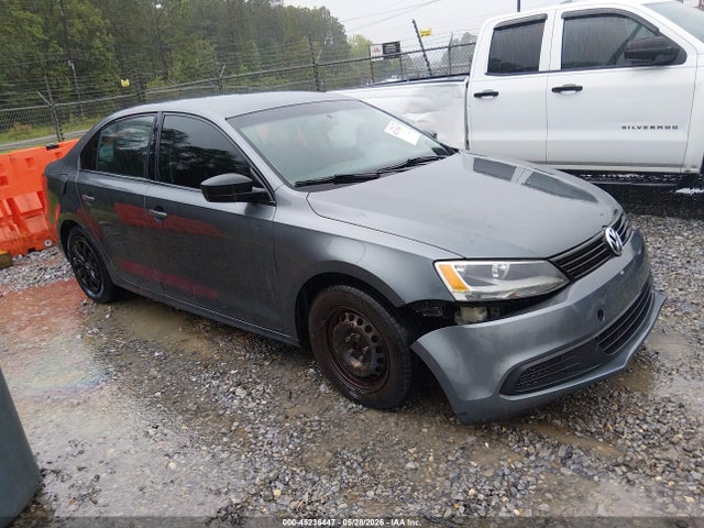 Salvage Volkswagen Jetta Image