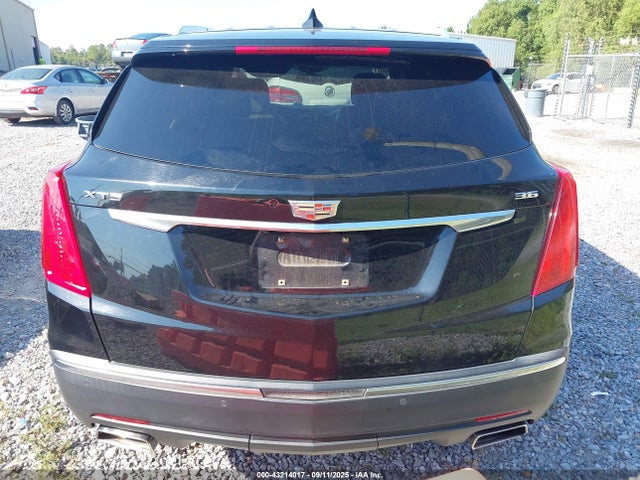 Cadillac XT5 Standard