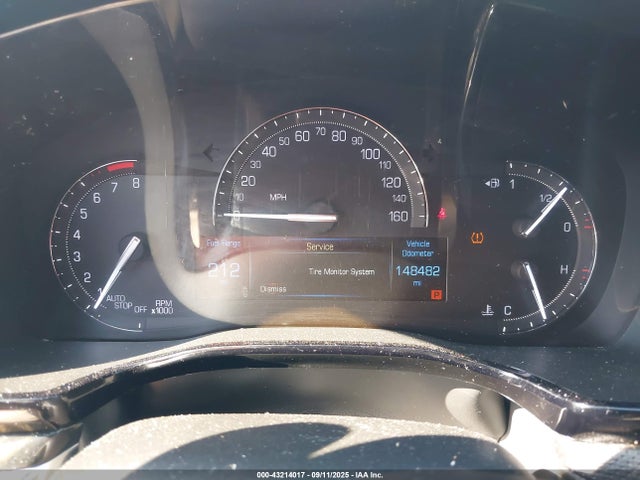 Cadillac XT5 Standard