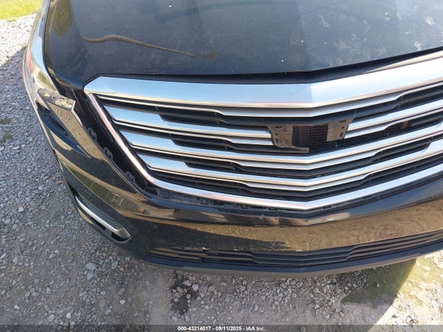 Cadillac XT5 Standard