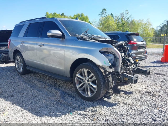 Salvage Ford Expedition Image