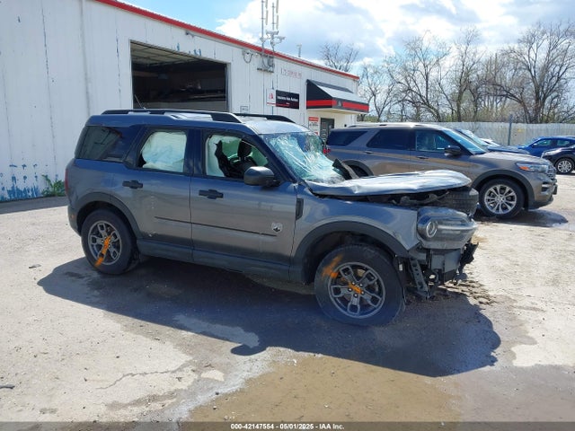 Salvage Ford Bronco Image