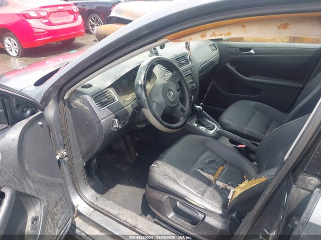 Volkswagen Jetta 2.5l Se
