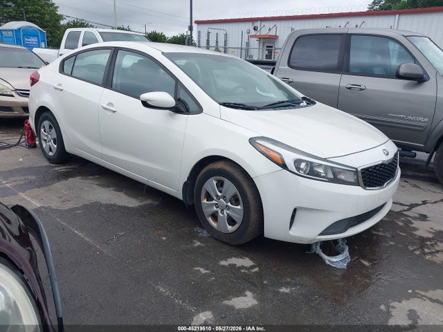 Salvage Kia Forte Image