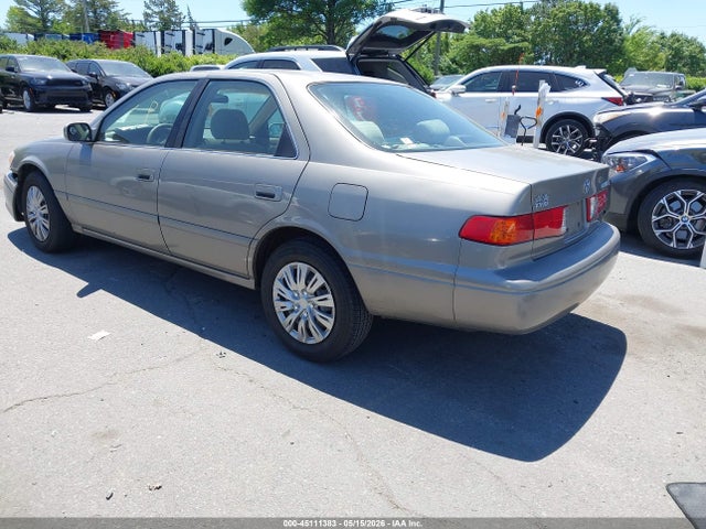 Toyota Camry Le