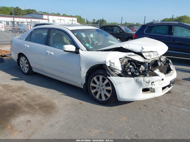Salvage Honda Accord Image