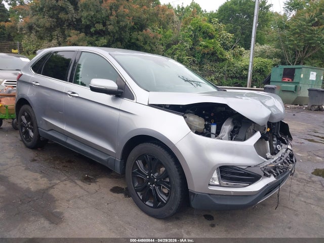 Salvage Ford Edge Image