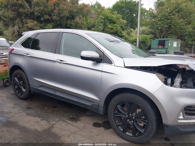 Ford Edge Titanium