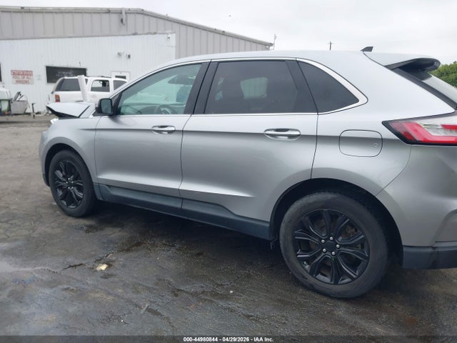 Ford Edge Titanium
