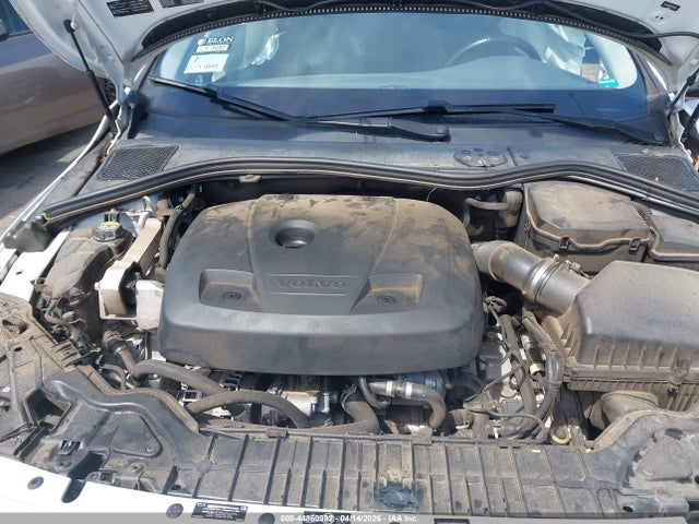 Volvo V60 Cross Country T5 Platinum