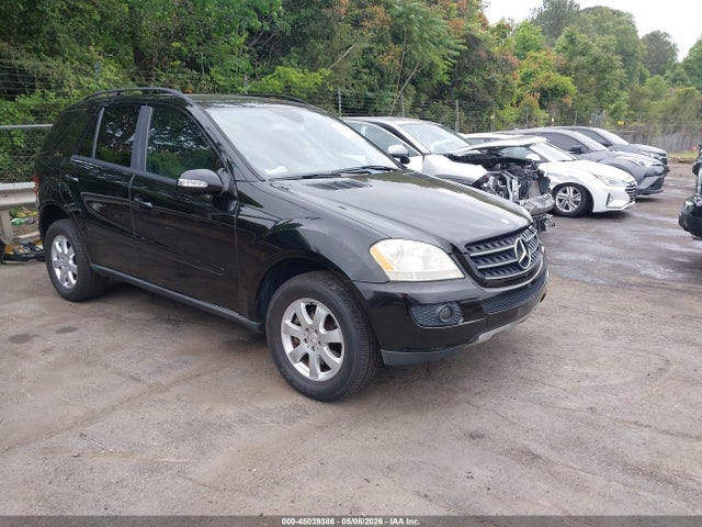 Salvage Mercedes-Benz M-Class Image