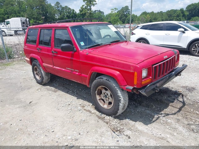 Salvage Jeep Cherokee Image