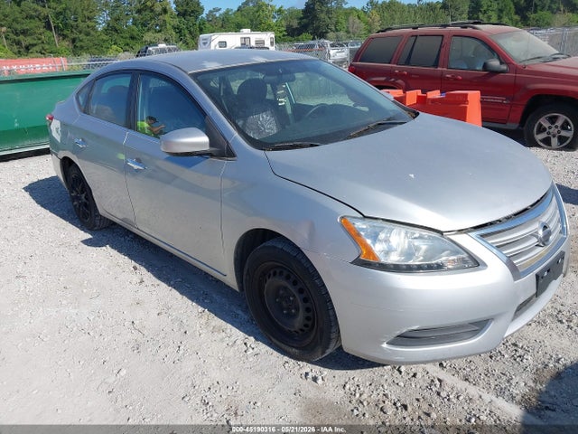 Salvage Nissan Sentra Image