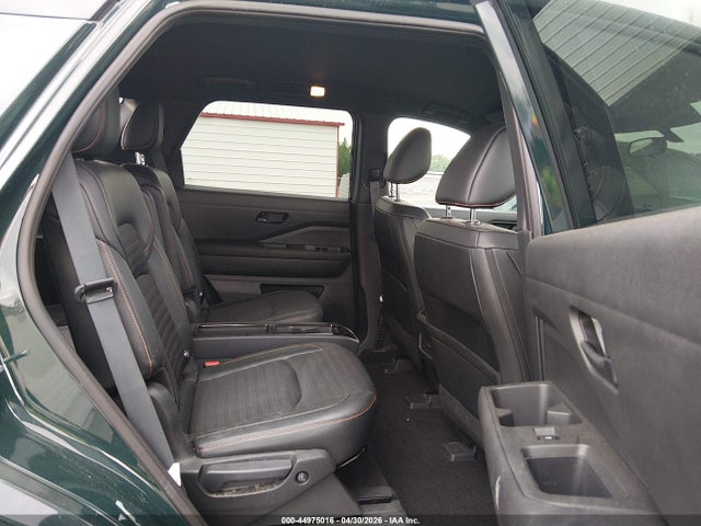 Nissan Pathfinder Rock Creek 4wd