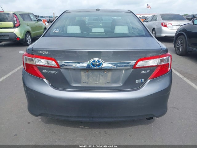Toyota Camry Xle