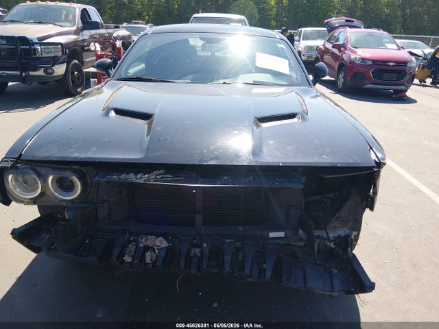 Dodge Challenger Sxt