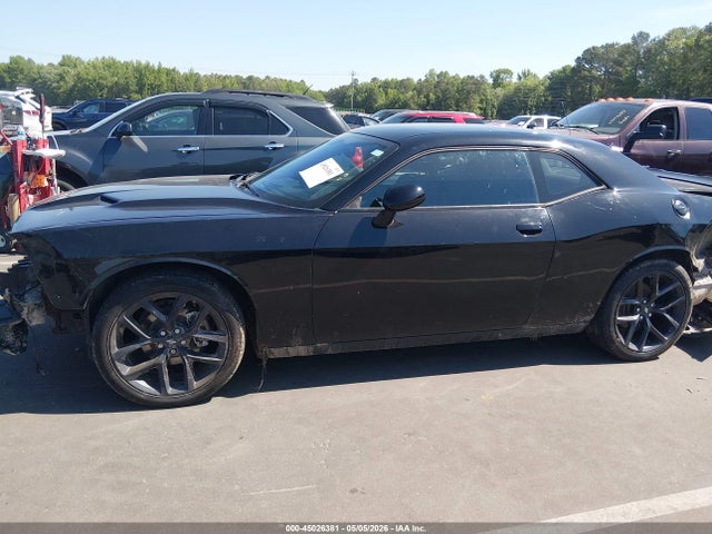 Dodge Challenger Sxt