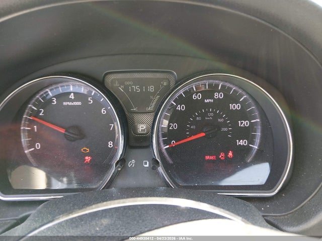 Nissan Versa 1.6 Sv