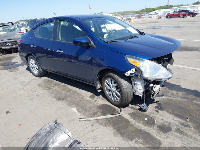 Salvage Nissan Versa Image