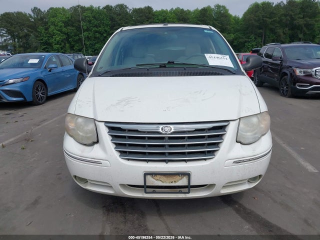 Chrysler Town & Country Limited