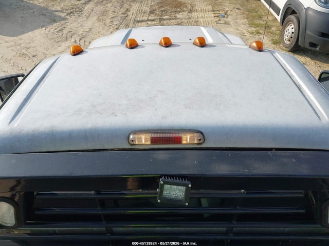 Ford F-550 Xl