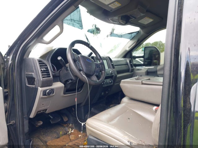 Ford F-350 Xl