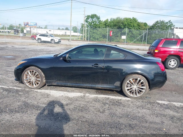 INFINITI G37 Journey