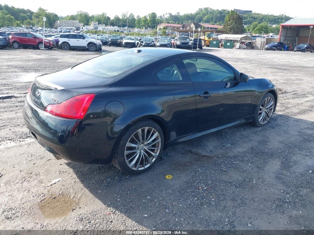 INFINITI G37 Journey