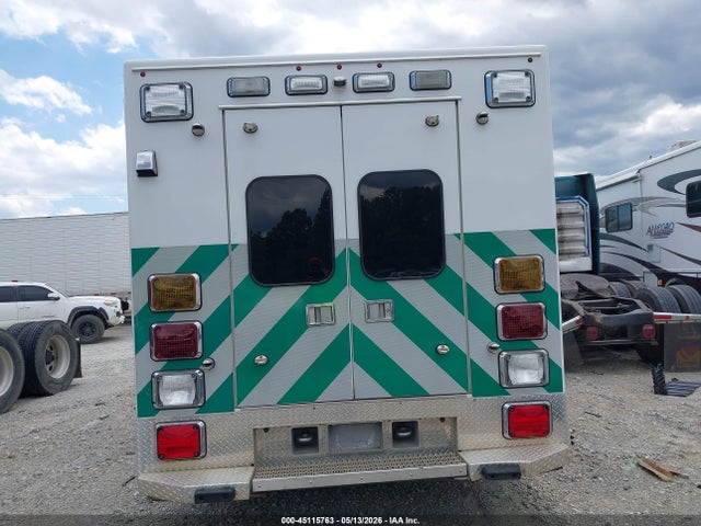 Ford 4x4 Ambulance F-450 Chassis