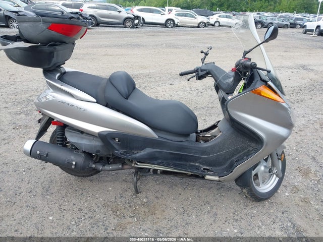 Yamaha Yp400