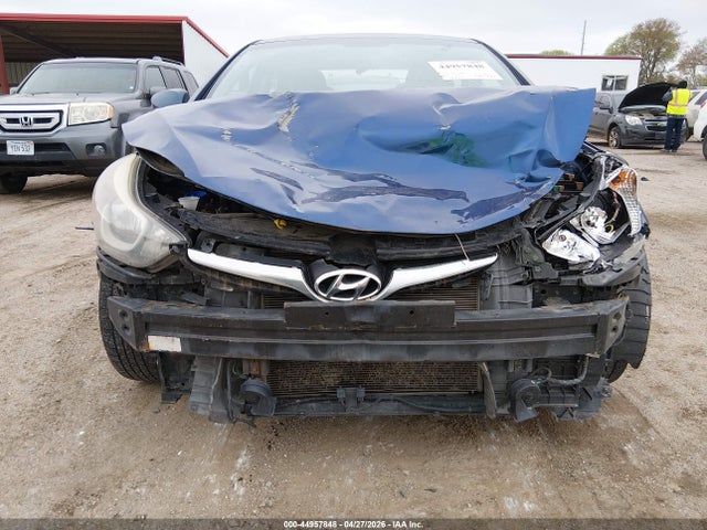 Hyundai ELANTRA Se