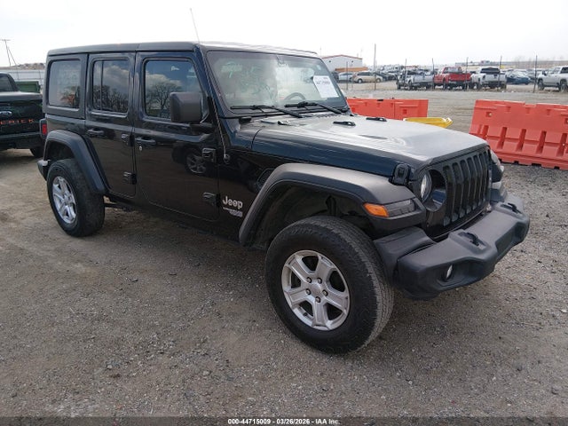 Salvage Jeep Wrangler Image