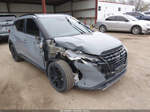 Salvage Nissan Kicks Image
