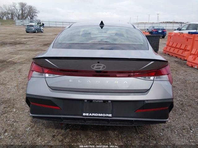 Hyundai ELANTRA Sel Sport
