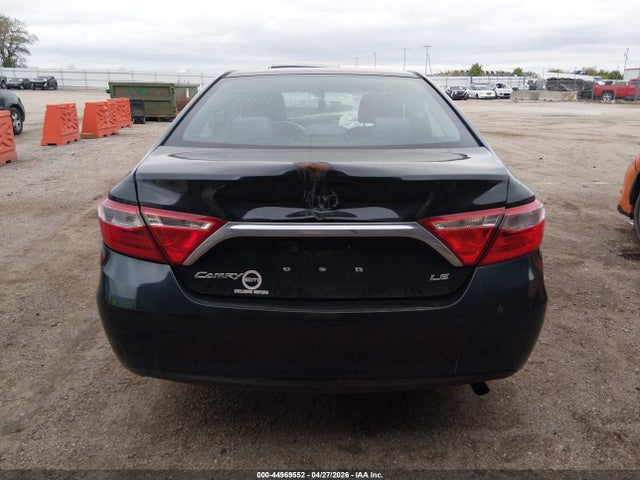 Toyota Camry Le