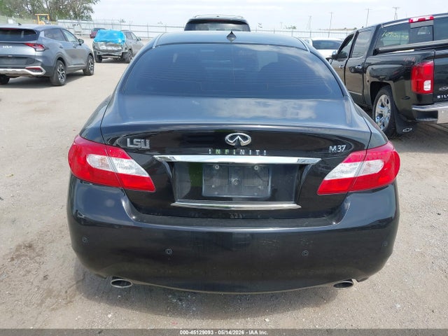 INFINITI M37