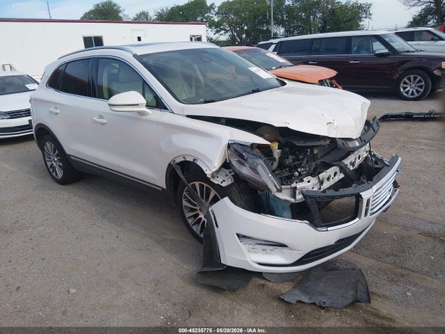 Salvage Lincoln MKC Image