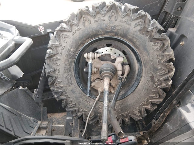 Can-Am Maverick Trail
