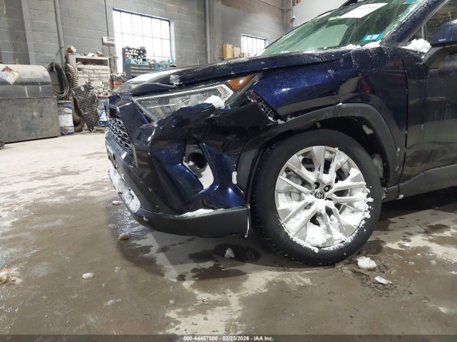 Toyota RAV4 Xle Premium