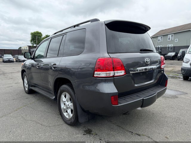 Toyota Land Cruiser V8