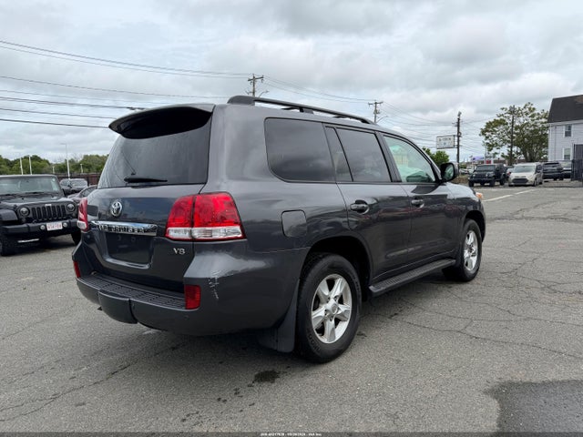 Toyota Land Cruiser V8