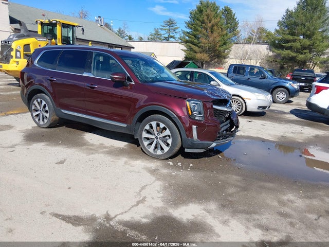 Salvage Kia Telluride Image