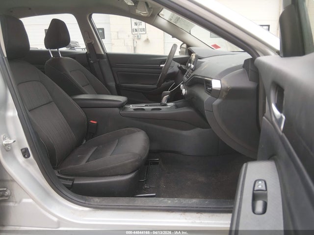Nissan Altima S Fwd
