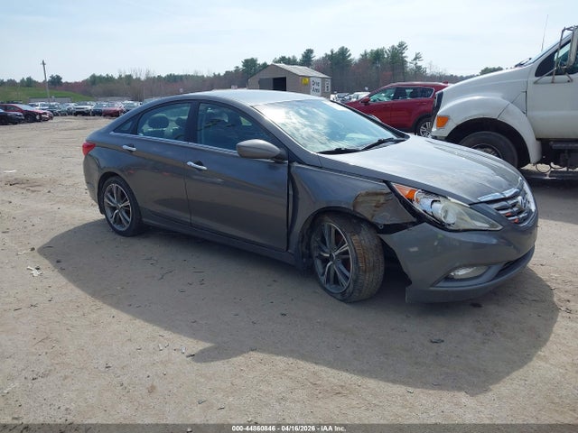 Salvage Hyundai SONATA Image