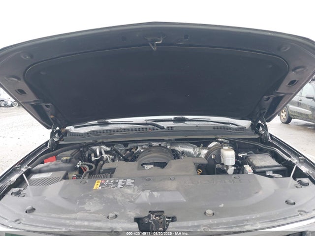 Chevrolet Suburban Lt