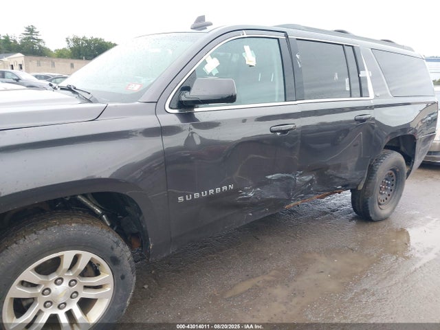 Chevrolet Suburban Lt