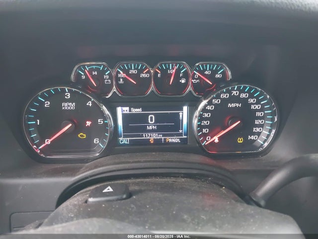 Chevrolet Suburban Lt